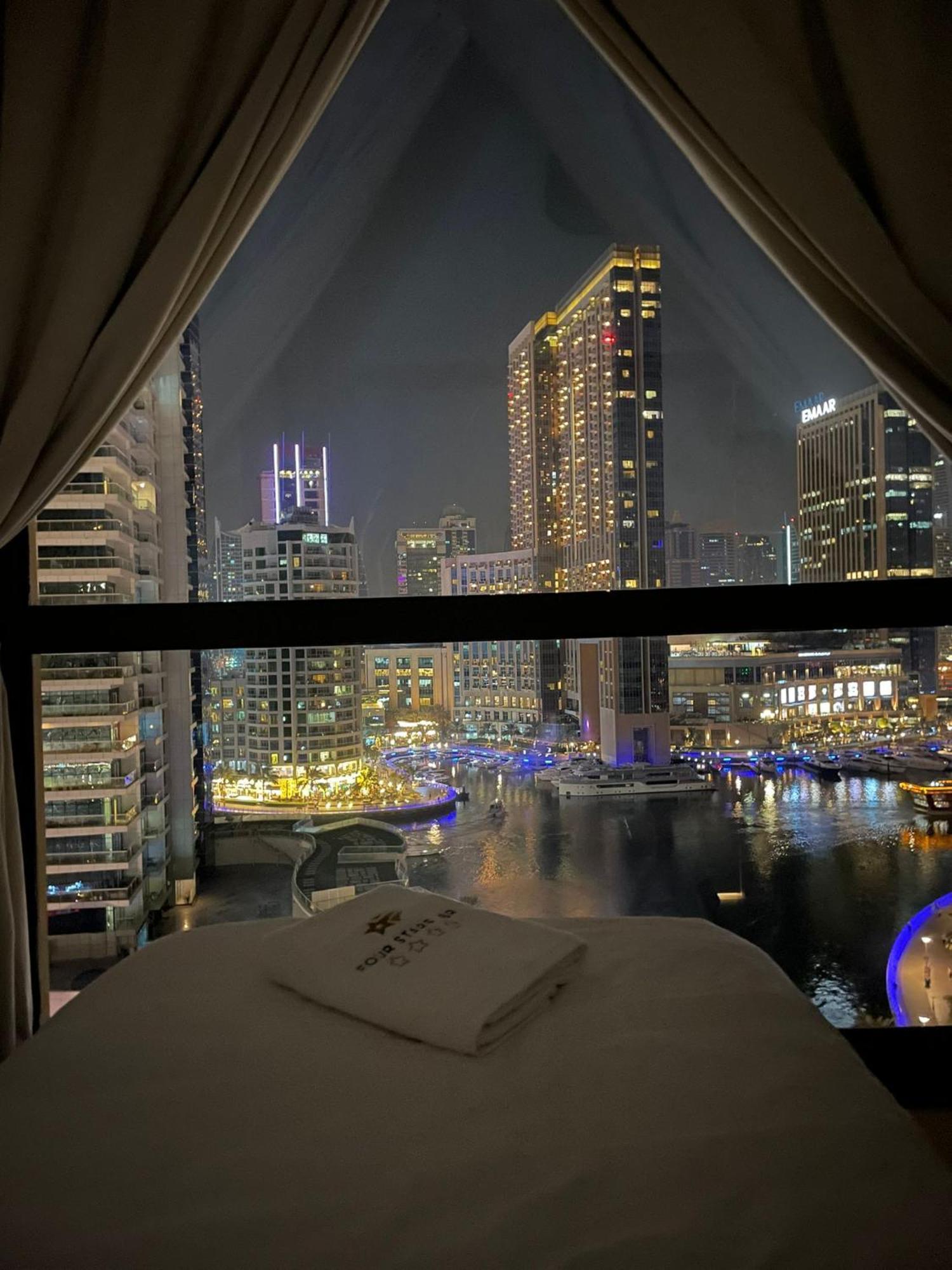 Hotel Four Stars Dubai Marina Jbr Exterior foto